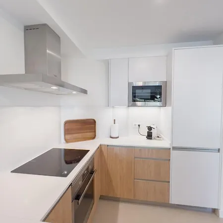 Apartment On The Golden Mile *