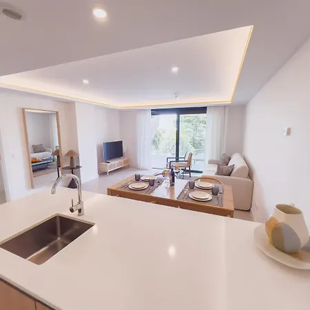 Apartment On The Golden Mile