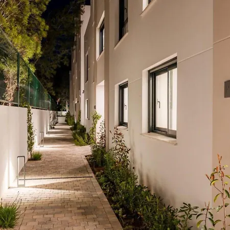 Apartment On The Golden Mile