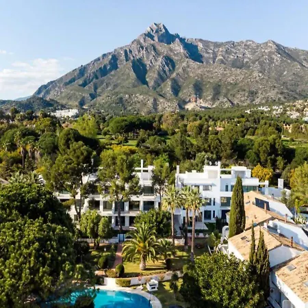 Apartment On The Golden Mile Marbella