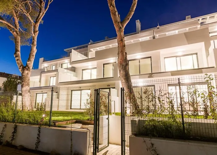 Апартаменты On The Golden Mile