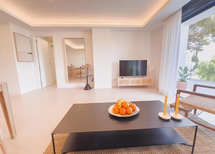 Апартаменты On The Golden Mile *