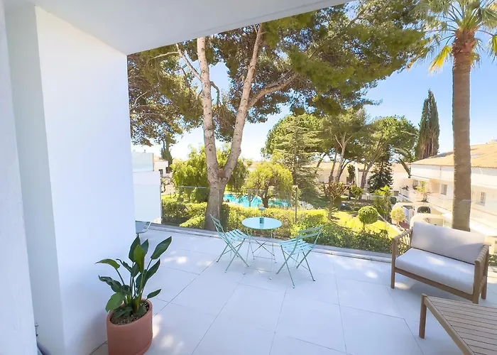 On The Golden Mile Апартаменты Марбелья