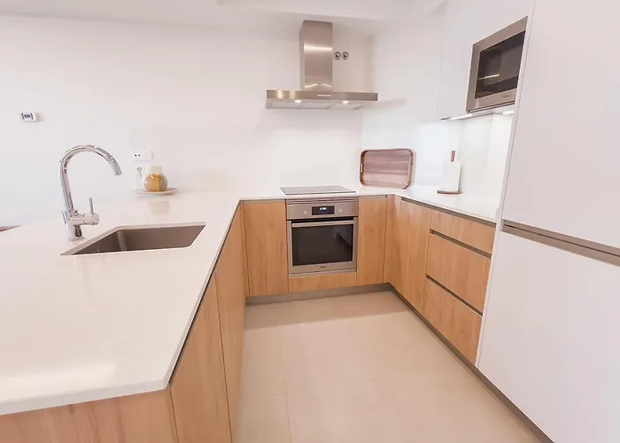 On The Golden Mile Апартаменты Марбелья