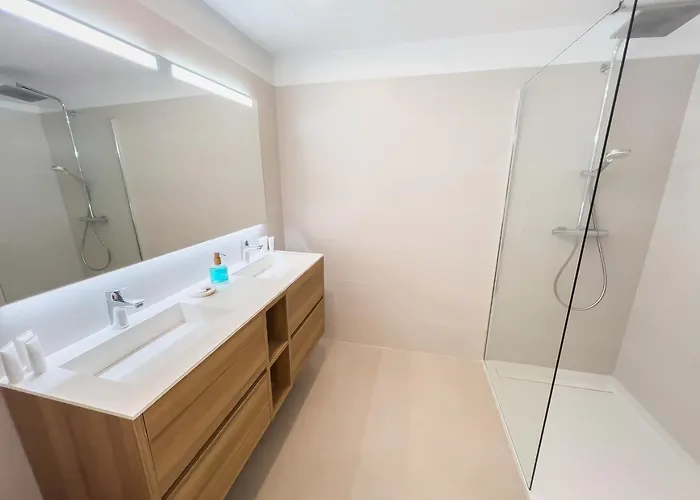 On The Golden Mile Апартаменты Марбелья